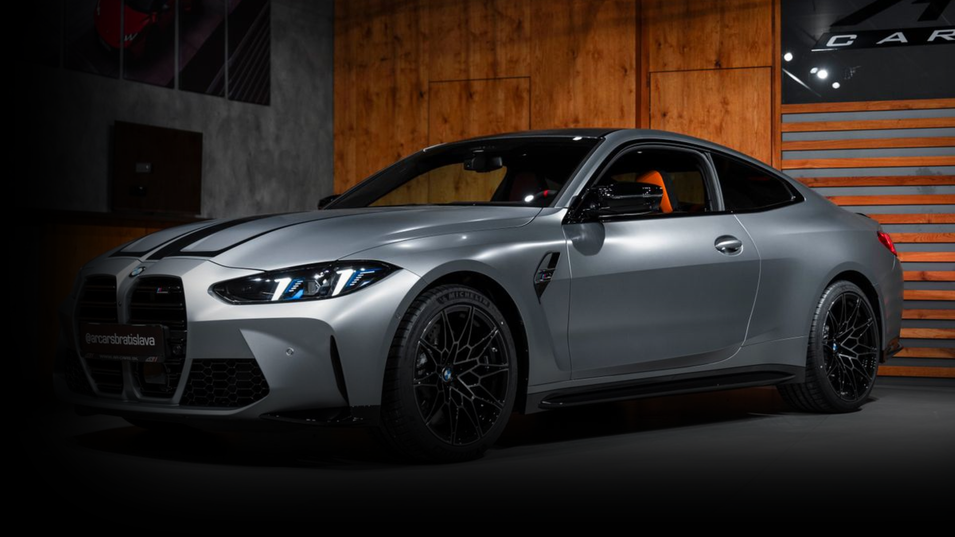 BMW-M4-COMPETITION-COUPÉ-WITH-M-xDRIVE